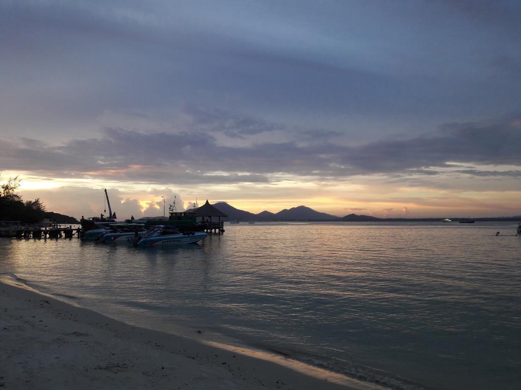 Minnie Seaview Resort Koh Samet Exterior foto